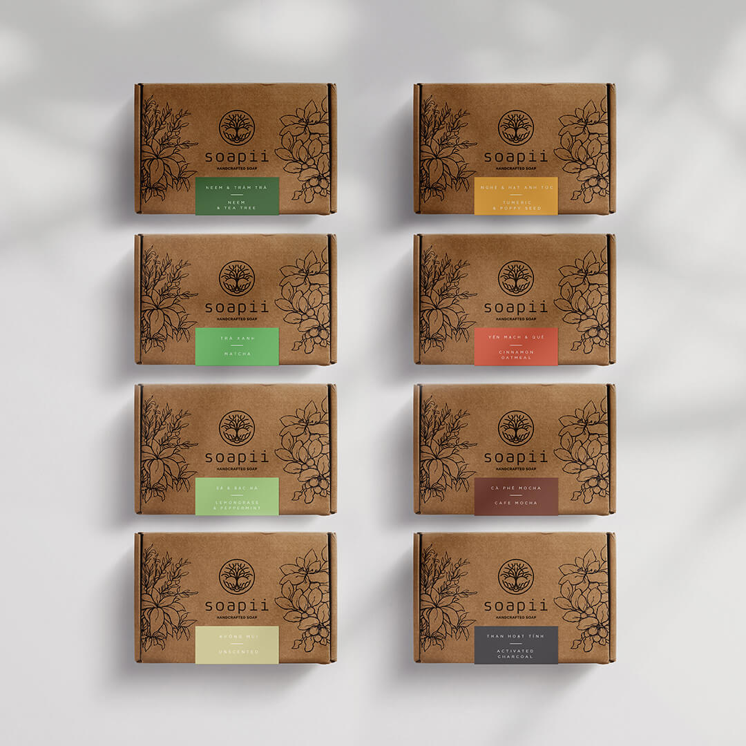 Krabice s vícero barevnými samolepkami
